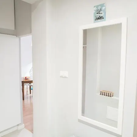 Sunny Apartment *